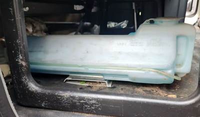 Hino 338 Windshield Washer Reservoir