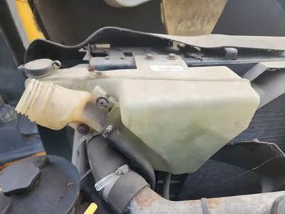 International 7400 Windshield Washer Reservoir