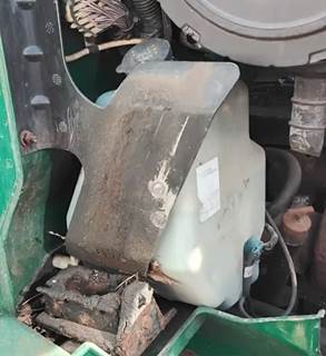 International 9200i Windshield Washer Reservoir