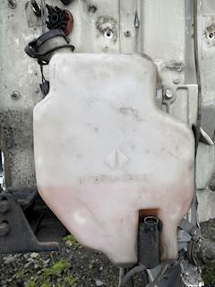 International 9400i Windshield Washer Reservoir
