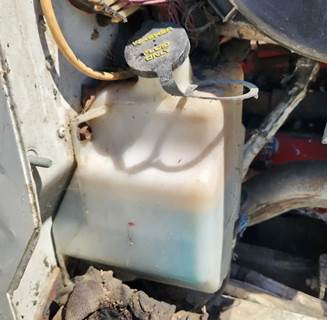 International 9400i Windshield Washer Reservoir
