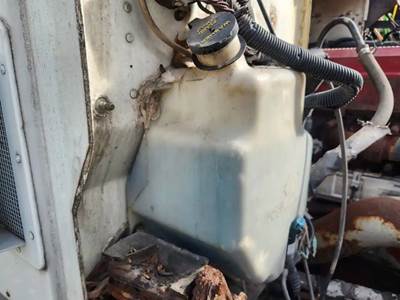 International 9400i Windshield Washer Reservoir