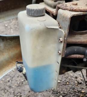 International DuraStar 4300 Windshield Washer Reservoir