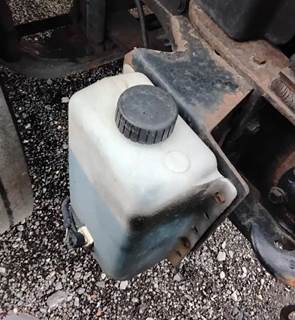 International DuraStar 4300 Windshield Washer Reservoir