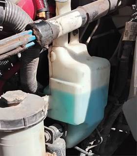 International DuraStar 4300 Windshield Washer Reservoir