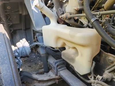 International RH613 Windshield Washer Reservoir