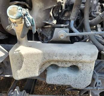 International RH613 Windshield Washer Reservoir