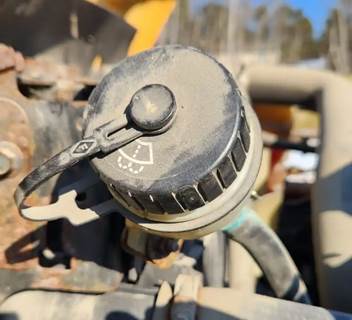 International WorkStar 7400 Windshield Washer Reservoir