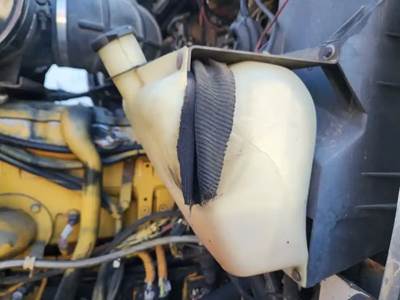 Kenworth T600 Windshield Washer Reservoir