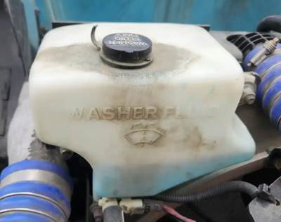Kenworth T680 Windshield Washer Reservoir