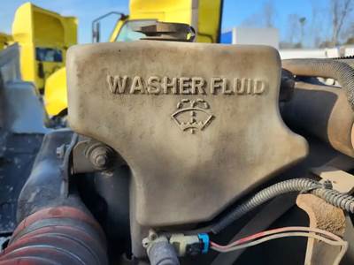 Kenworth T680 Windshield Washer Reservoir