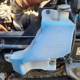 Kenworth T680 Windshield Washer Reservoir