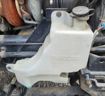Kenworth T680 Windshield Washer Reservoir