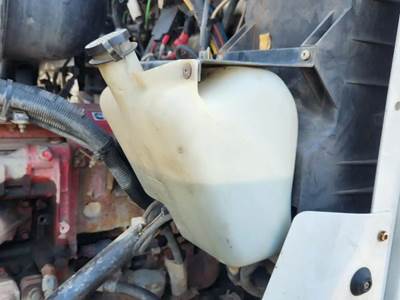 Kenworth T800 Windshield Washer Reservoir