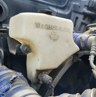 Kenworth T880 Windshield Washer Reservoir