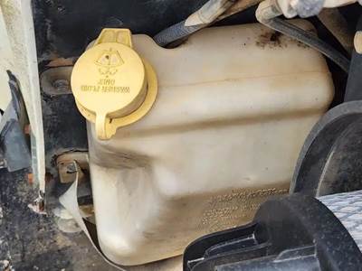 Mack CHN613 Windshield Washer Reservoir
