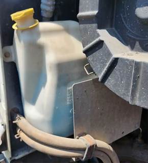 Mack Pinnacle CHU613 Windshield Washer Reservoir for a 2017 Mack CHU613