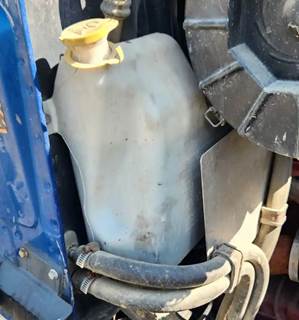 Mack Pinnacle CHU613 Windshield Washer Reservoir for a 2016 Mack CHU613