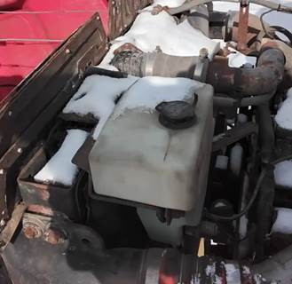 Peterbilt 348 Windshield Washer Reservoir