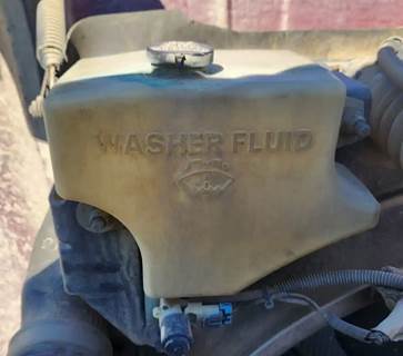 Peterbilt 367 Windshield Washer Reservoir