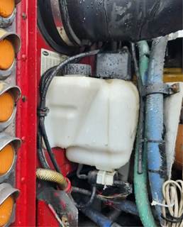 Peterbilt 379 Windshield Washer Reservoir