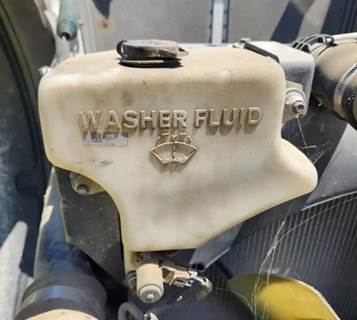 Peterbilt 389 Windshield Washer Reservoir