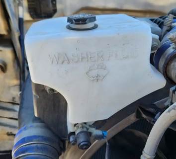 Peterbilt 567 Windshield Washer Reservoir