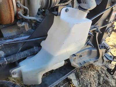 Peterbilt 579 Windshield Washer Reservoir