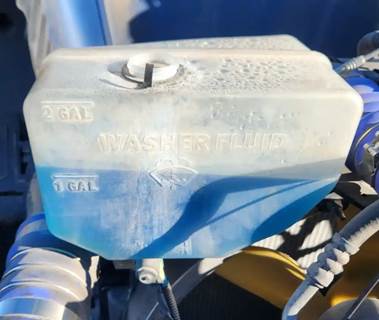 Peterbilt 579 Windshield Washer Reservoir