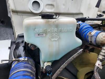 Peterbilt 579 Windshield Washer Reservoir