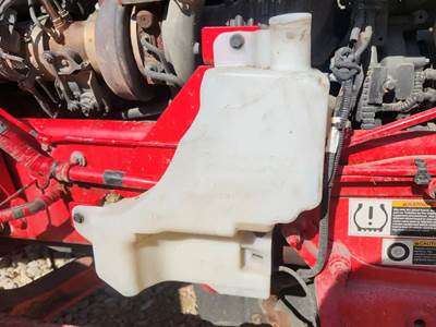 Peterbilt 579 Windshield Washer Reservoir