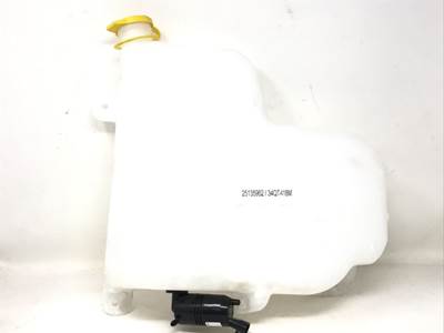 (New) Valeo Windshield Washer Reservoir. P/N-25135962 Qty-34Qt Material-Plastic