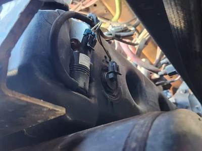 Volvo VNR64T Windshield Washer Reservoir