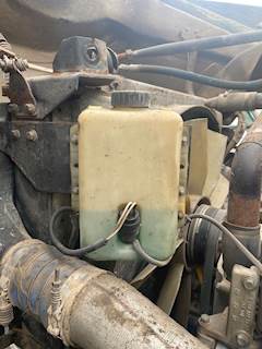 Western Star 4900FA Windshield Washer Reservoir for a 2004 Western Star 4900 FA