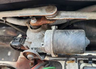 Freightliner Cascadia 116 Windshield Wiper Motor for a 2019 Freightliner Cascadia 116 Day Cab