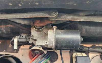 Freightliner Cascadia 116 Windshield Wiper Motor for a 2019 Freightliner Cascadia 116 Day Cab