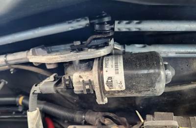 Freightliner Cascadia 125 Windshield Wiper Motor