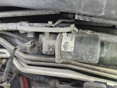 Freightliner Cascadia 125 Windshield Wiper Motor