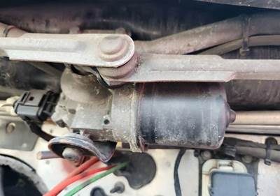 Freightliner Cascadia 126 Windshield Wiper Motor