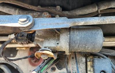 Freightliner Cascadia 126 Windshield Wiper Motor