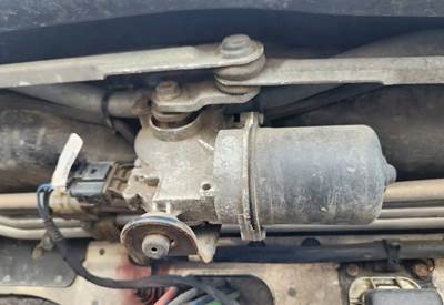 Freightliner Cascadia 126 Windshield Wiper Motor
