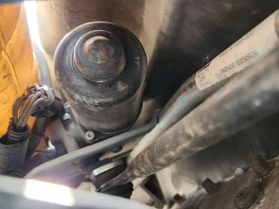 Freightliner Columbia 112 Windshield Wiper Motor