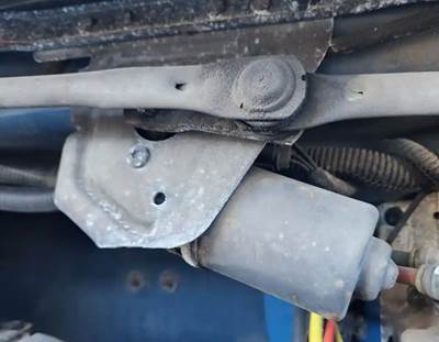 Freightliner M2 106 Windshield Wiper Motor