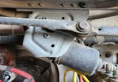 Freightliner M2 106 Windshield Wiper Motor