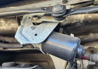 Freightliner M2 106 Windshield Wiper Motor
