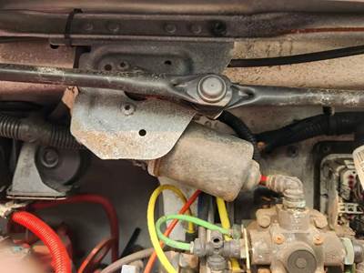 Freightliner M2 106 Windshield Wiper Motor