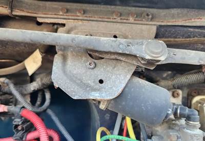 Freightliner M2 106 Windshield Wiper Motor
