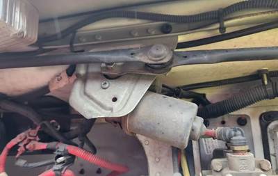 Freightliner M2 106 Windshield Wiper Motor