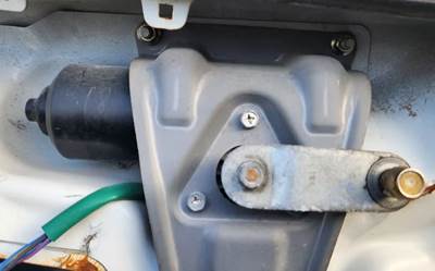 Isuzu FTR Windshield Wiper Motor