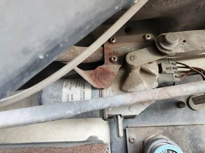 Kenworth T800 Windshield Wiper Motor